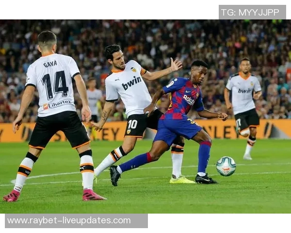 中超赛场惊现本菲卡大胜多特蒙德红牌事件引发全场热议