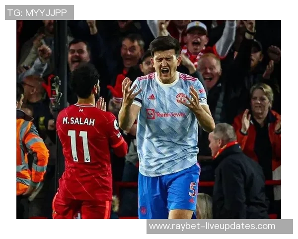 英超激战：里昂逆转国米红牌争议引发全场热议与数据分析